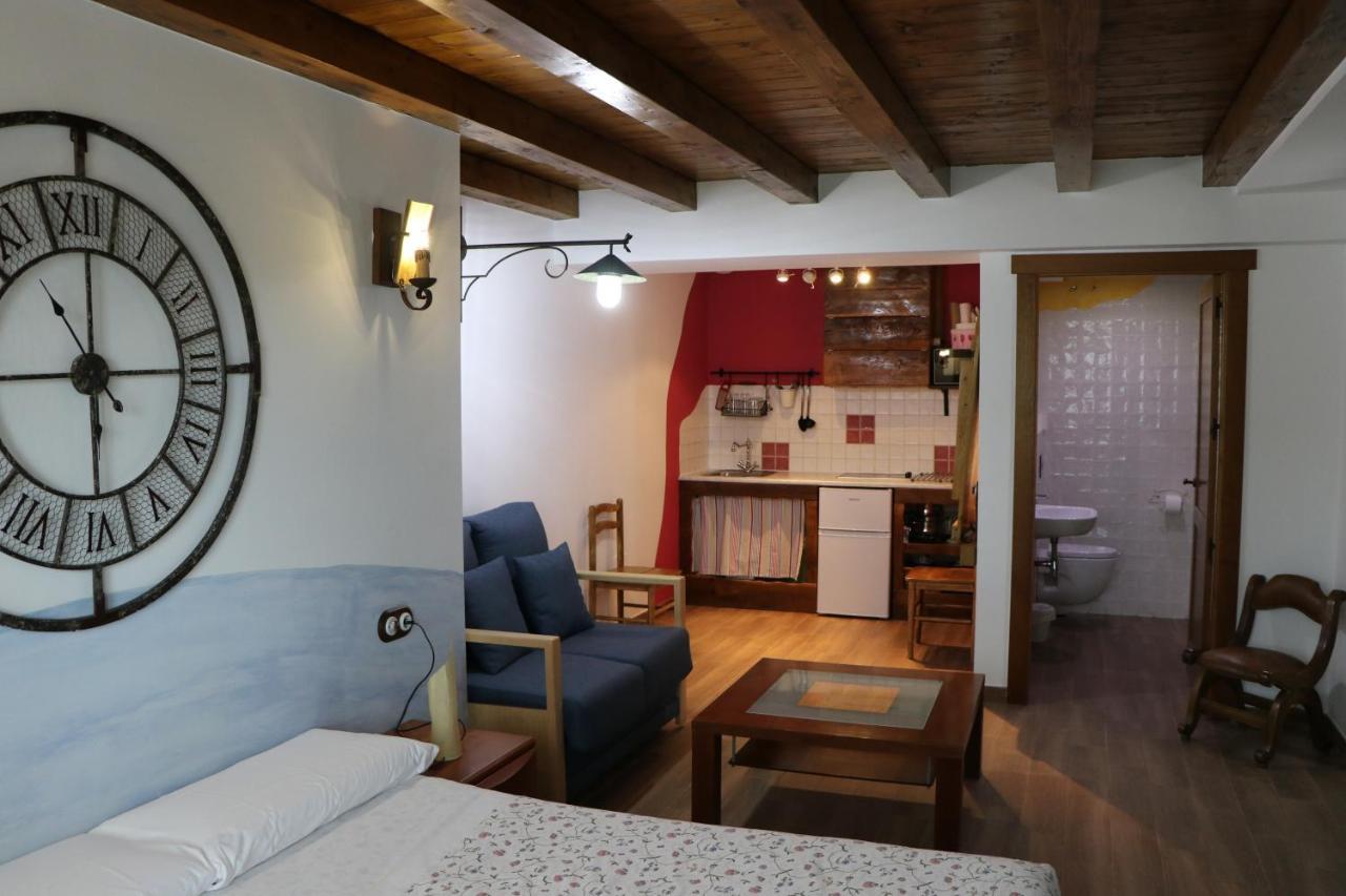 Apartamentos Rurales Casa Lafuente Luquiano Exteriör bild