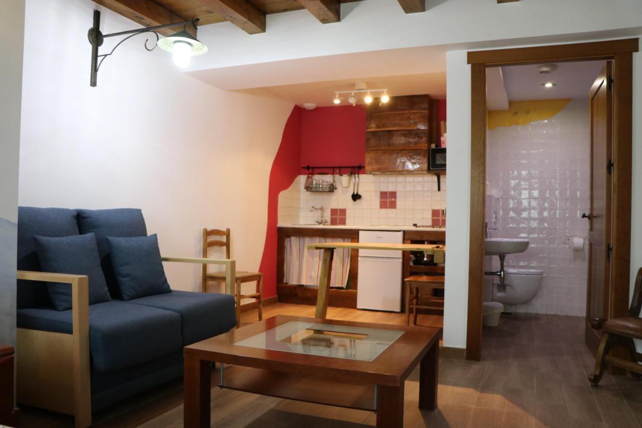 Apartamentos Rurales Casa Lafuente Luquiano Exteriör bild